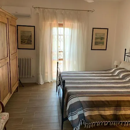 Guest house Affittacamere La Crognoleta *